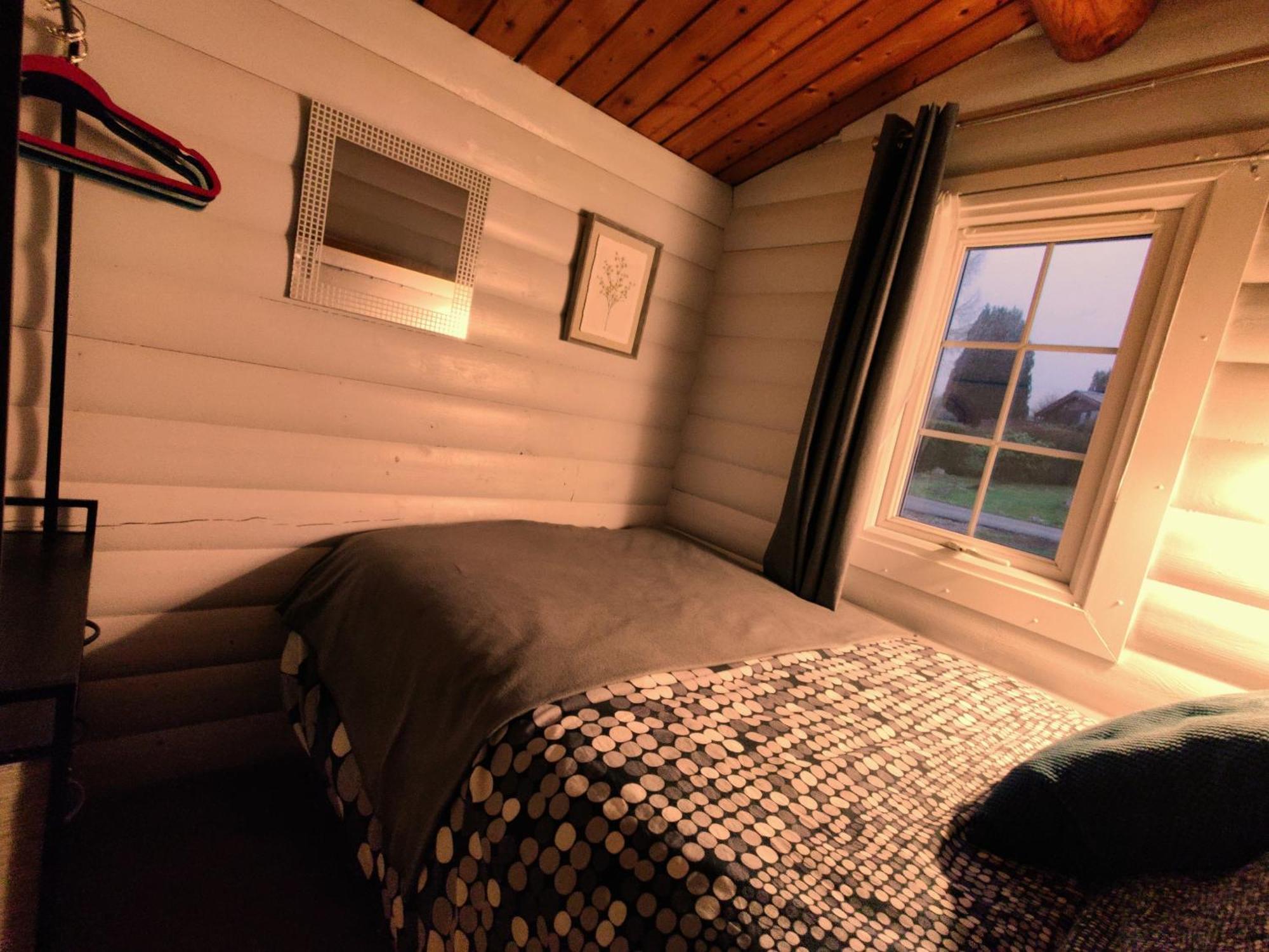 Serene Snowdonia Retreat Chalet Trawsfynydd